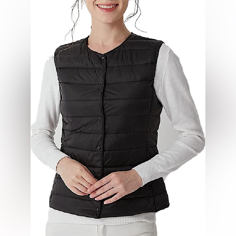 NEW Lightweight Slim Fit Crewneck Button Down Puffer Black Vest!